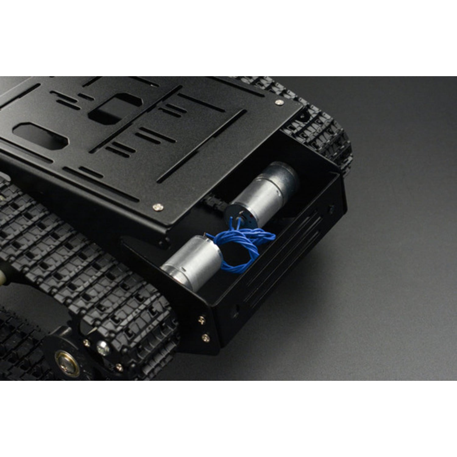 Agile and Durable Forerunner Tracked Chassis for DIY Robot Cars