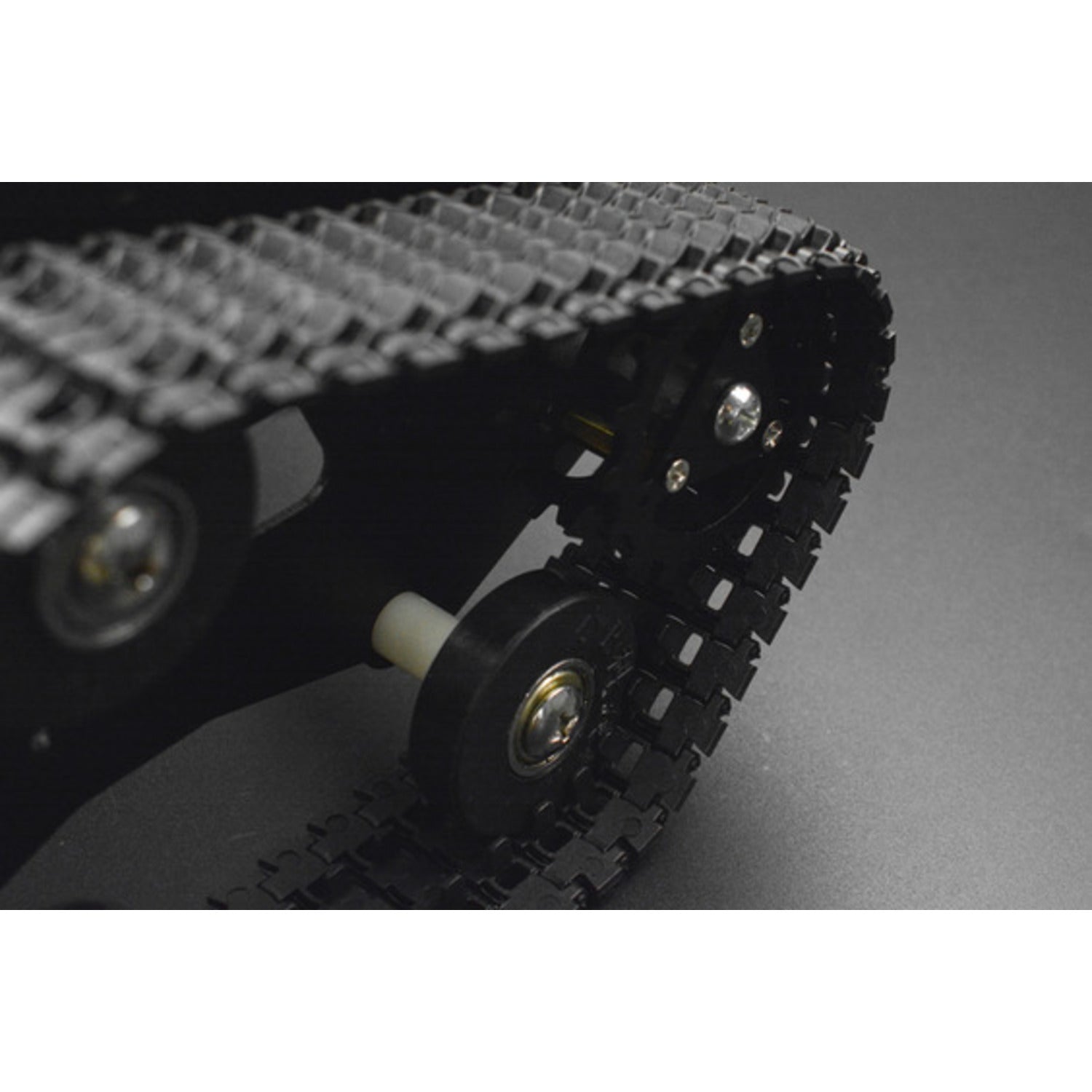 Agile and Durable Forerunner Tracked Chassis for DIY Robot Cars