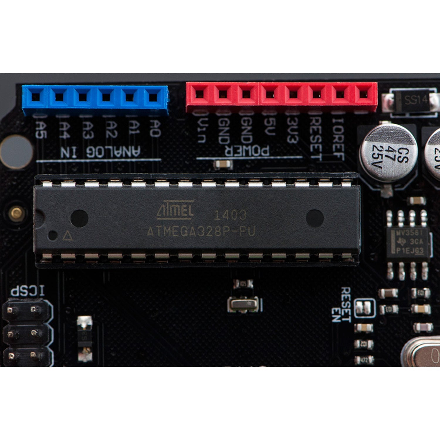 DFRduino UNO R3 - A Compatible Microcontroller Board for Arduino Development