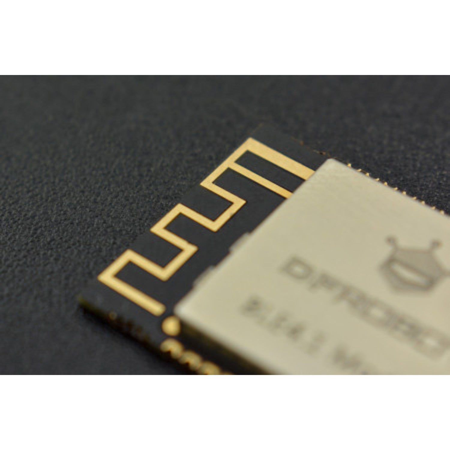 DFRobot High - Performance BLE 4.1 Bluetooth Transmission Module with Star Network Function