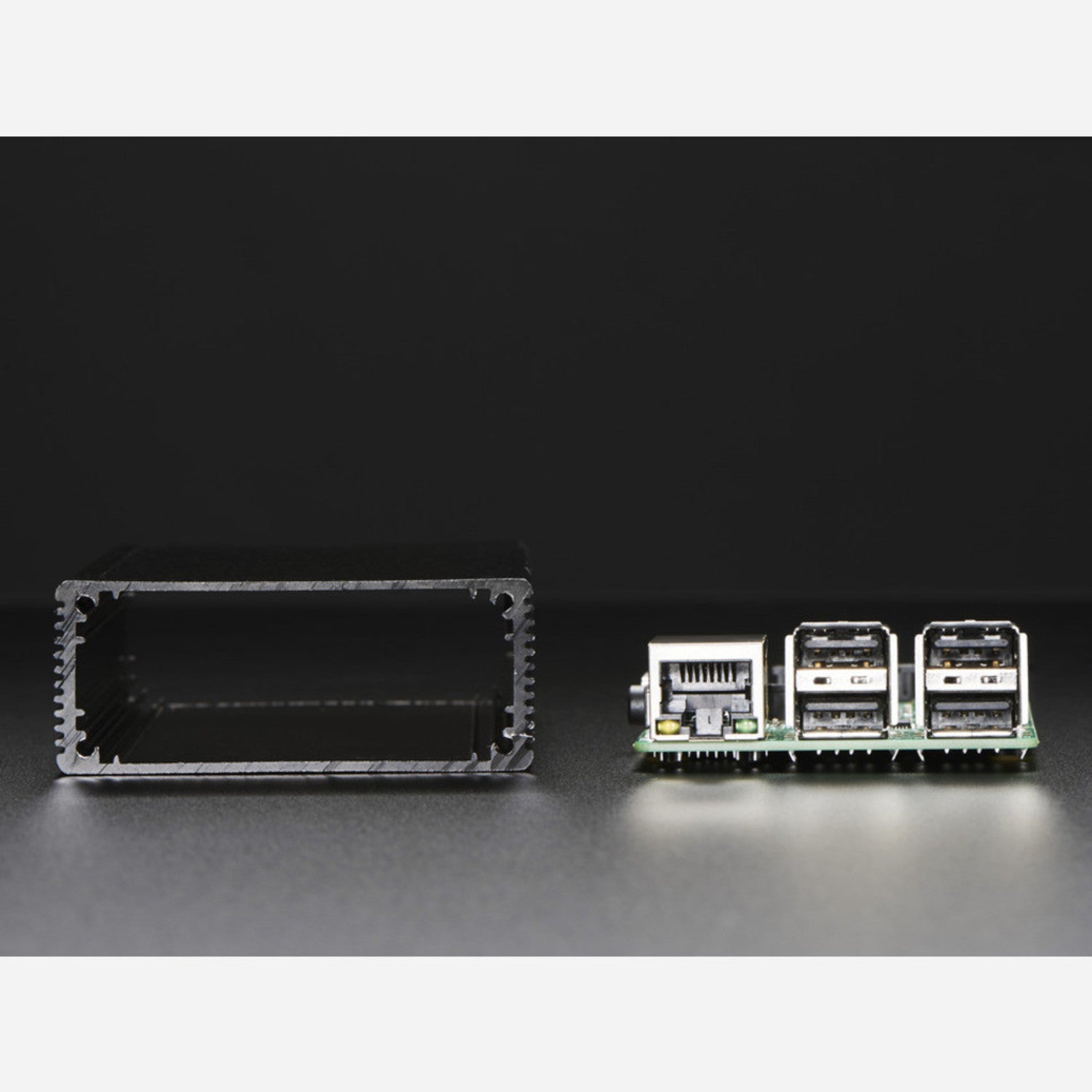 100mm x 67mm x 26mm Durable Extruded Aluminum Enclosure Box for Circuits and Projects