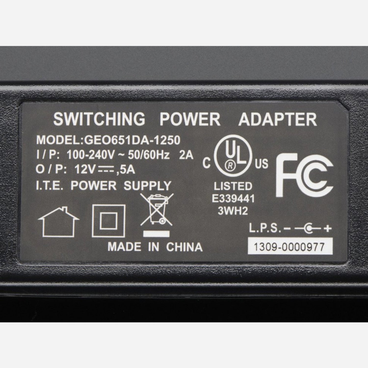 High - Capacity 12V 5 Amp Switching Power Supply for Various Electronic Devices