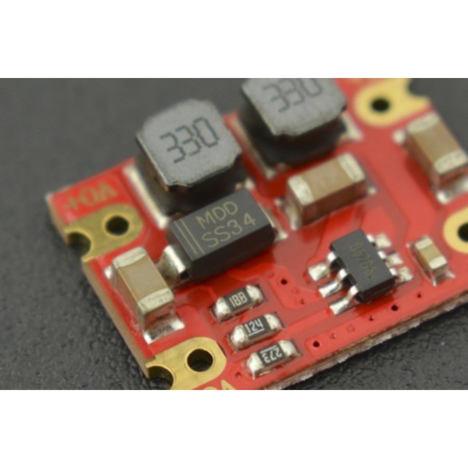 DC-DC Automatic Step Up and Step Down Power Supply Module with an Input Voltage Range of 2.5 to 15V and a Fixed Output Voltage of 3.3V at 600mA