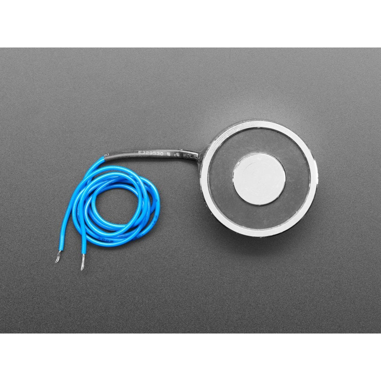5V Electromagnet with 25 Kg Holding Force - P40/20 for Easy Ferromagnetic Control