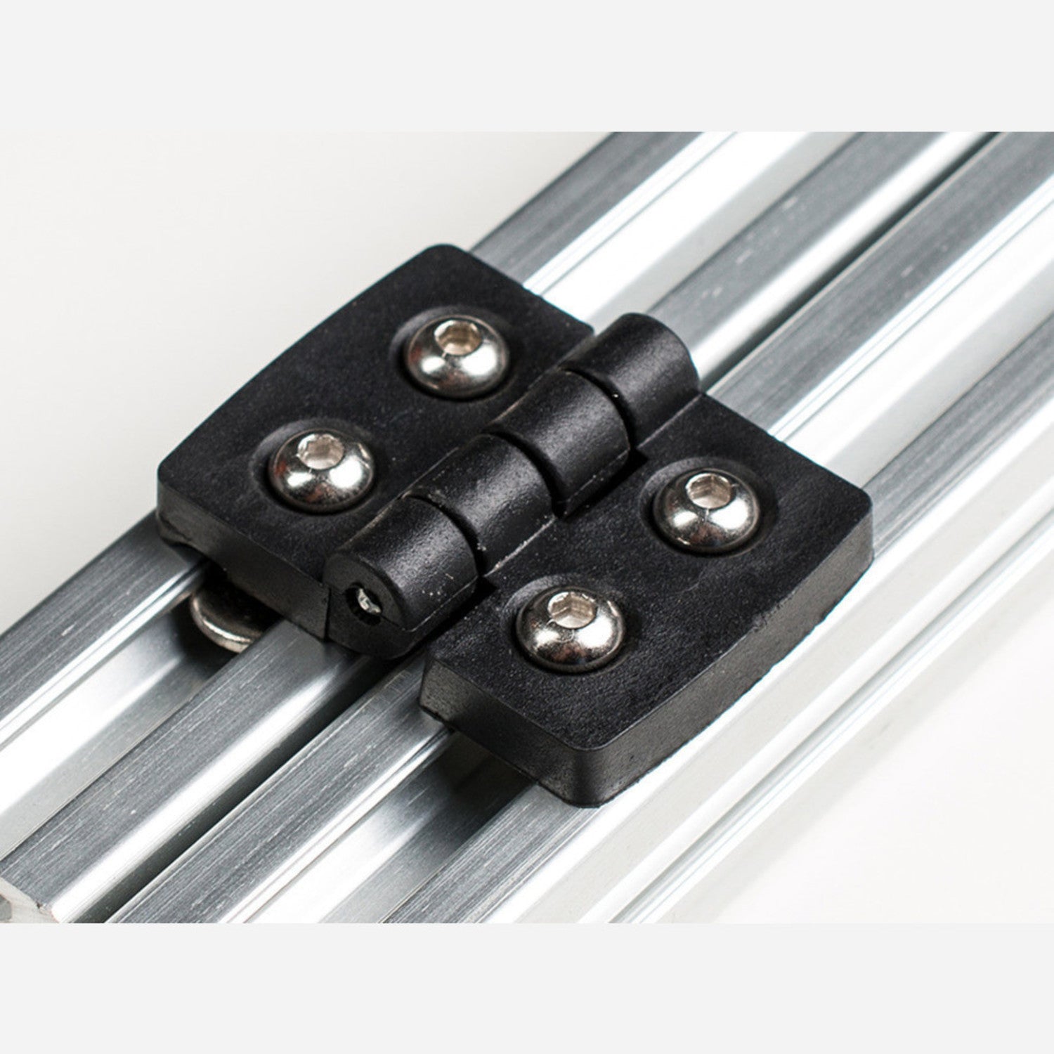 Durable Plastic Hinge Ideal for 20x20 Aluminum Extrusion Applications