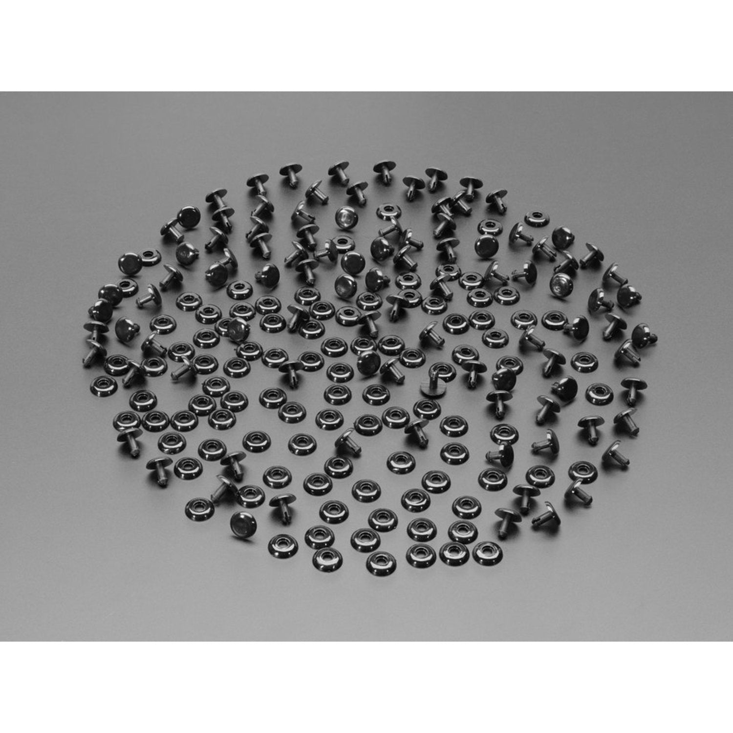 High - Quality Plastic Pop Rivets Ideal for Cardboard Crafts in a Convenient 100 - Piece Pack