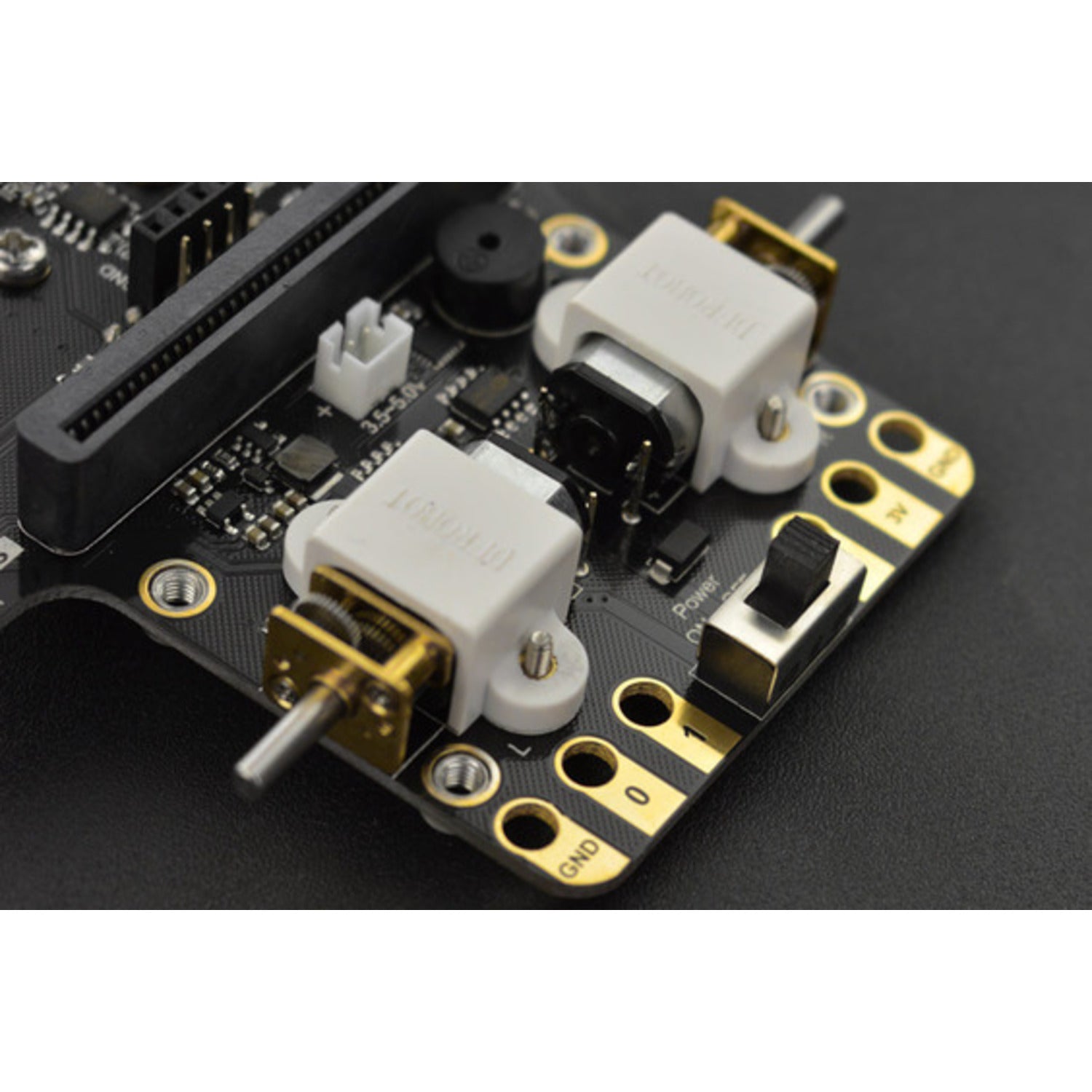 Micro Maqueen: Compact, Expandable Robot with micro:bit/micro:Gamepad