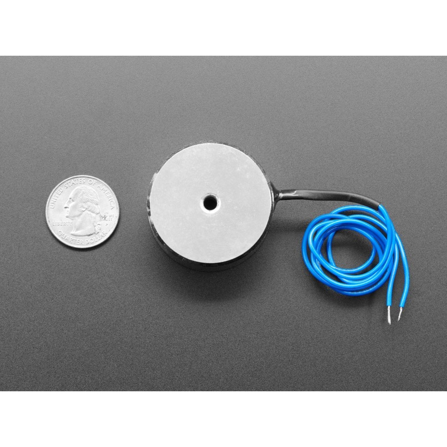 5V Electromagnet with 25 Kg Holding Force - P40/20 for Easy Ferromagnetic Control