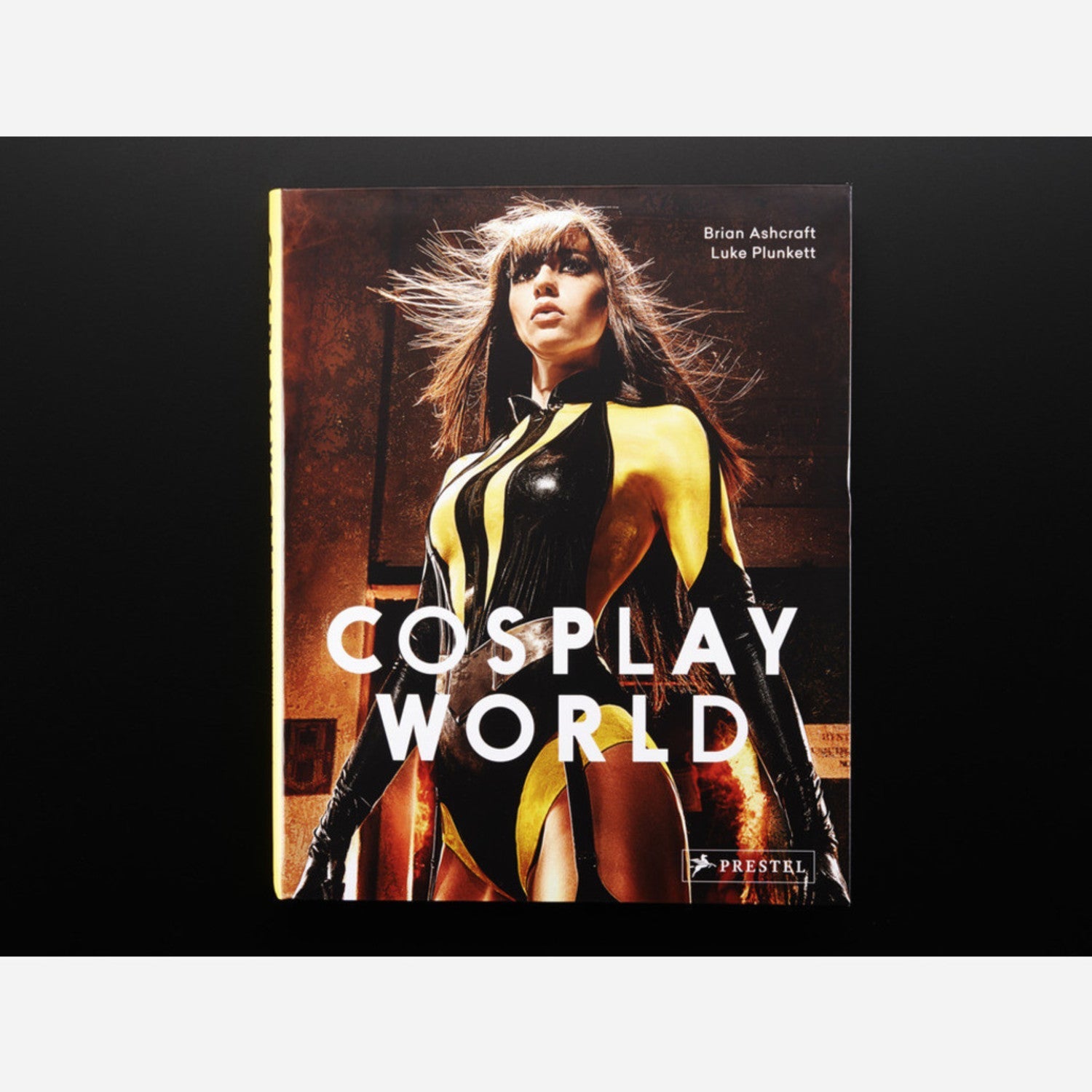 Cosplay World Book by Gaming Blog Editors Brian Ashcraft and Luke Plunkett