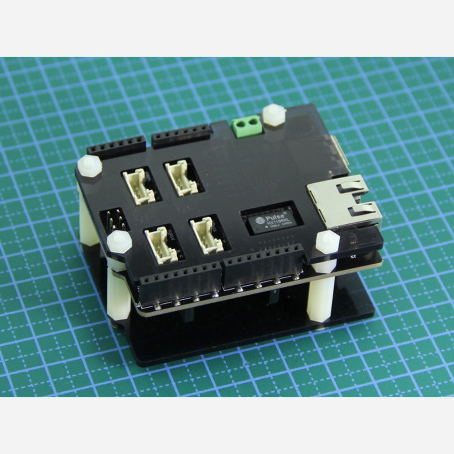 Powerful Mbed Shield Based on LPC1768 Prototyping Board