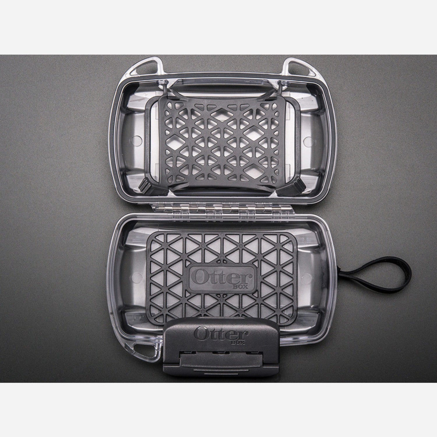 Medium-sized Waterproof OtterBox Pursuits 40 for Durable Projects